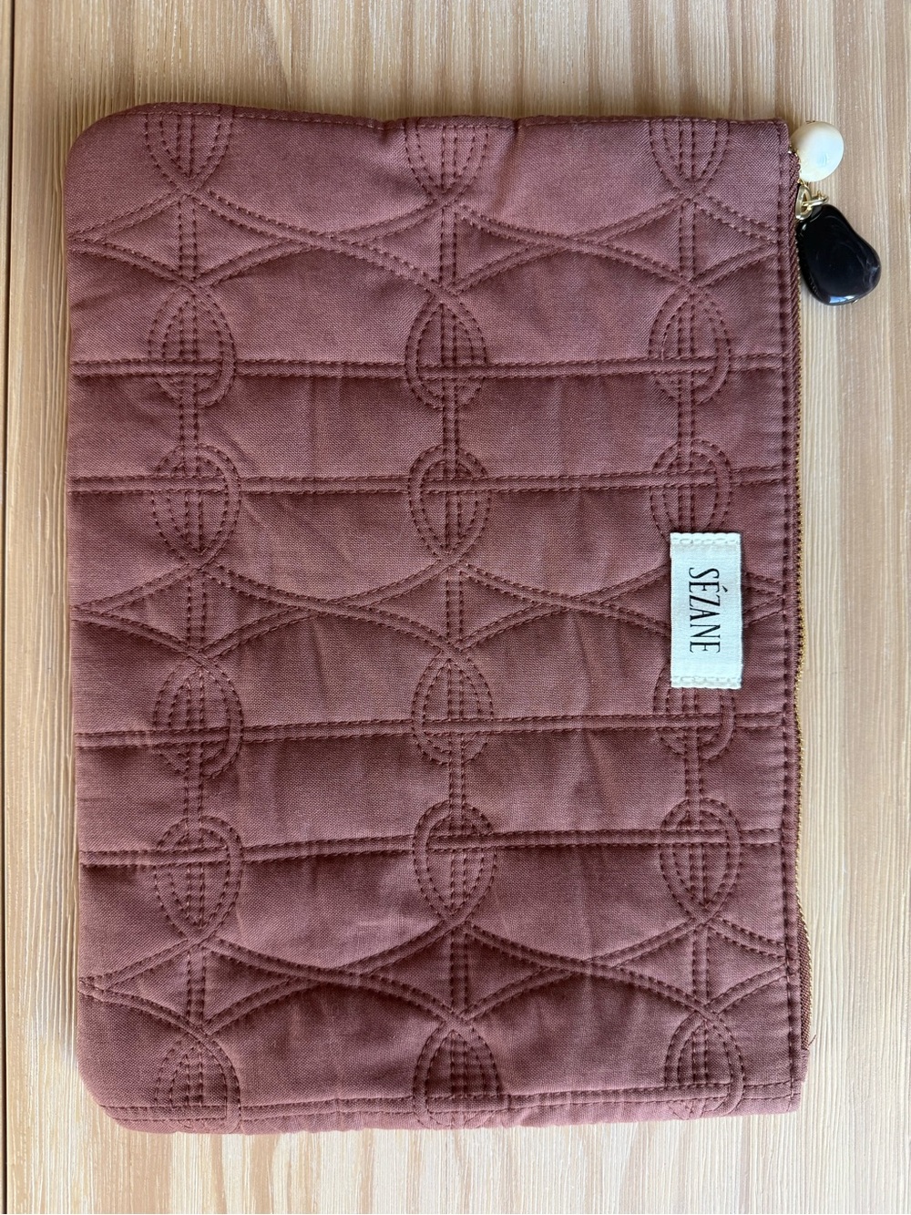 Sézane flat pouch